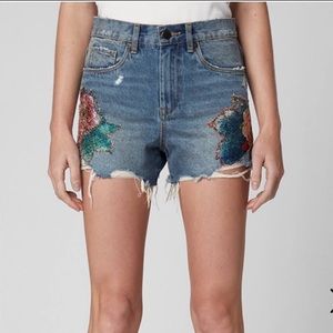 Blank NYC Wild Flower Shorts NWT Size 27 the barrow